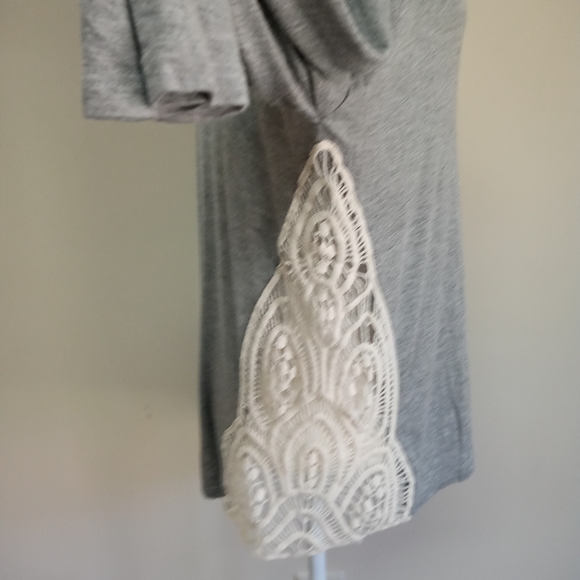 Hem & Thread Gray Long Sleeve Crochet Sides scoop - Picture 8 of 12